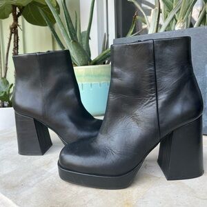 Steve Madden Black Edsel Leather Boot Size 7